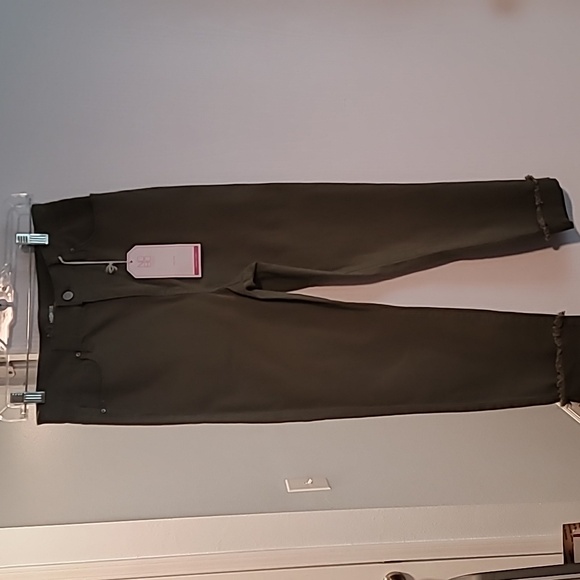 No Boundaries Pants - Nwt no boundaries crop pants size 9